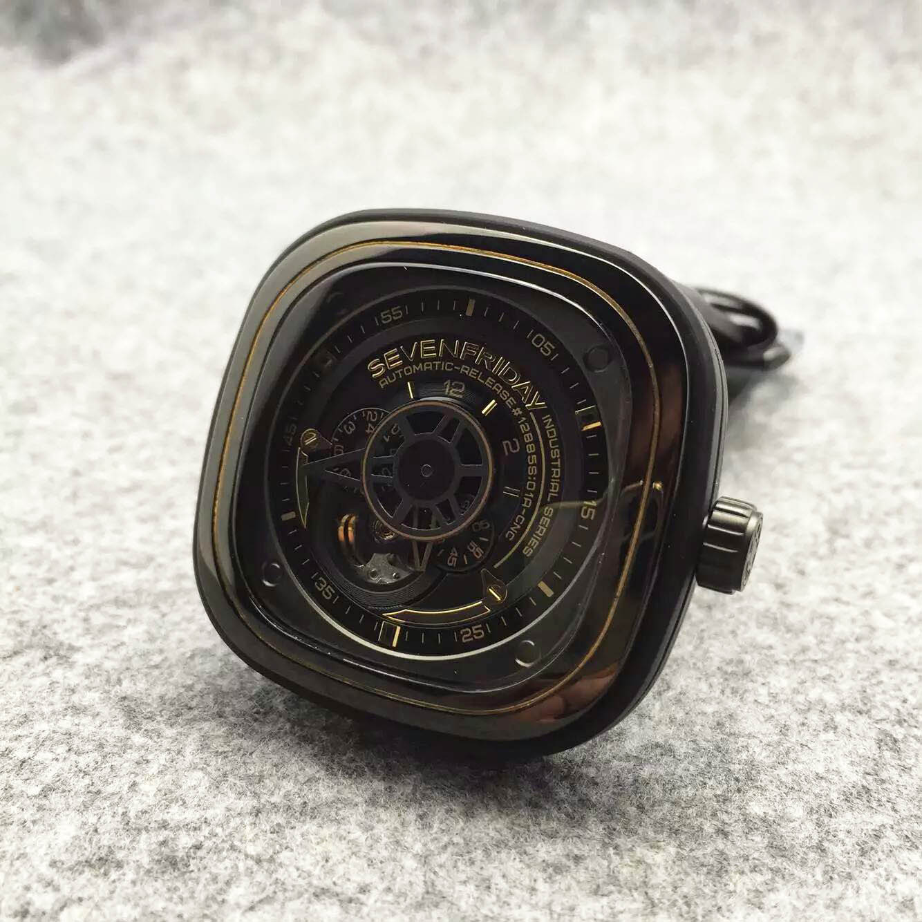 SevenFriday 渦輪全自動方形自動機械