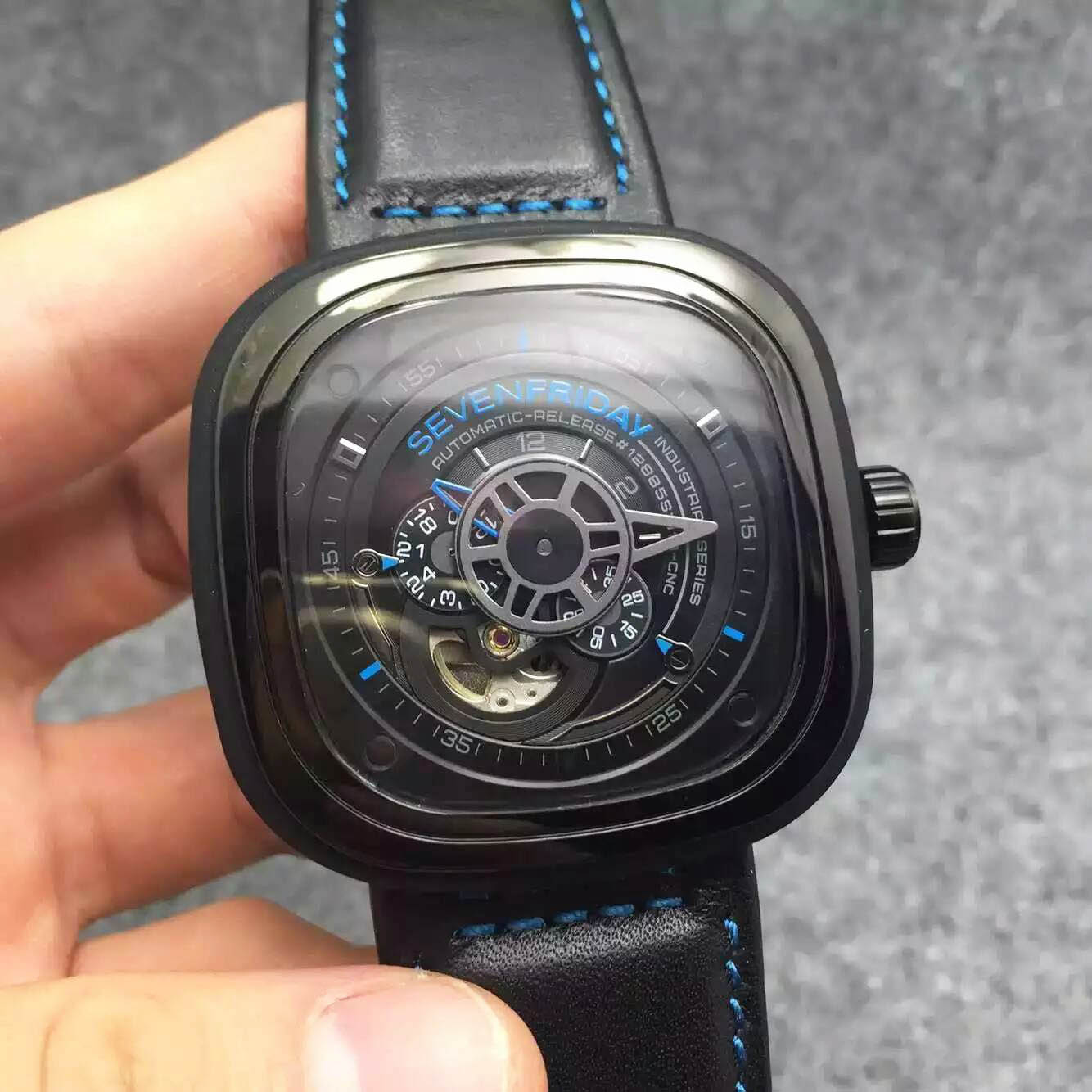 SevenFriday渦輪全自動方形自動機械錶