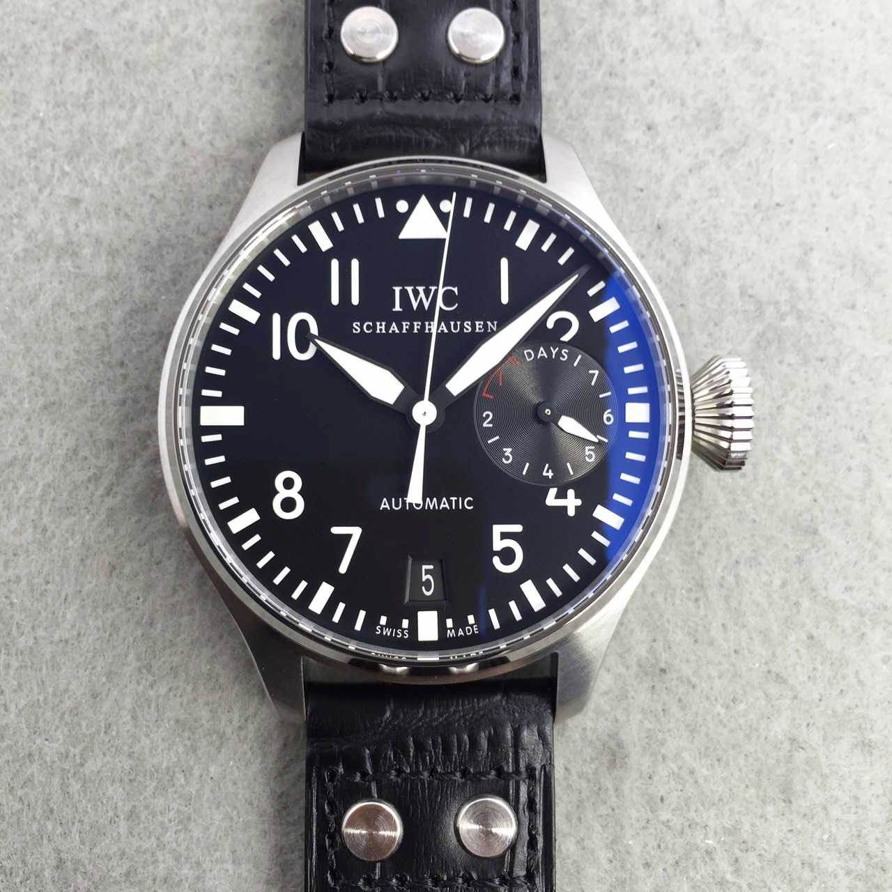 萬國 IWC 大型飛行員小王子真動能顯示