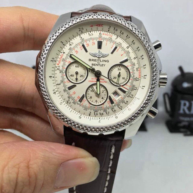 百年靈 Breitling 搭載7750機芯