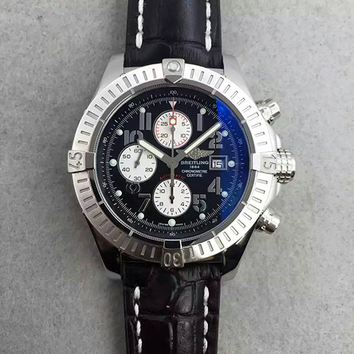 百年靈 Breitling 復仇者系列 搭載7750機芯