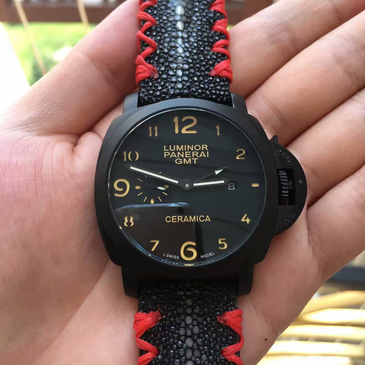 沛納海 魔鬼魚腕錶 雅黑錶殼 復古顏色數字 細長指針