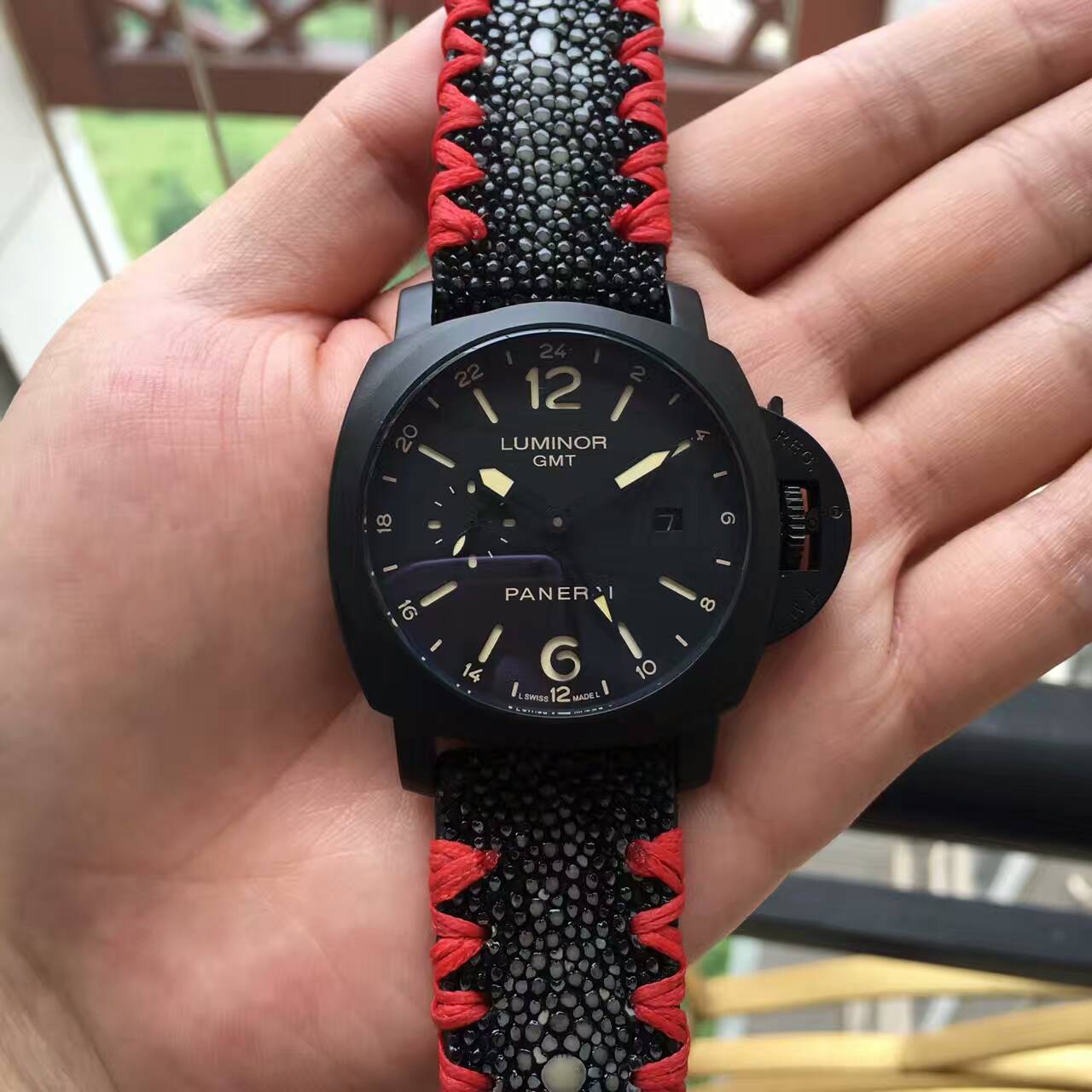 沛納海 魔鬼魚腕錶 雅黑錶殼 寬大指針