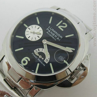 沛纳海(Officine Panerai) 钢带自动机械